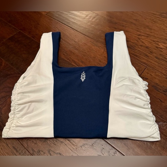 Free People Movement Heart to Heart Block Cami Midnight Navy/White SZ Large NWT - Picture 4 of 8